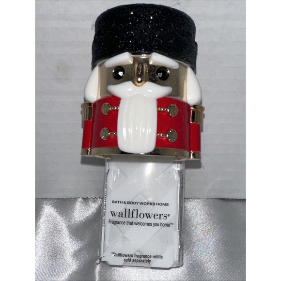 Nutcracker Christmas Bath & Body Works Wallflower Plug Diffuser NEW NWT C15 - Picture 4 of 16